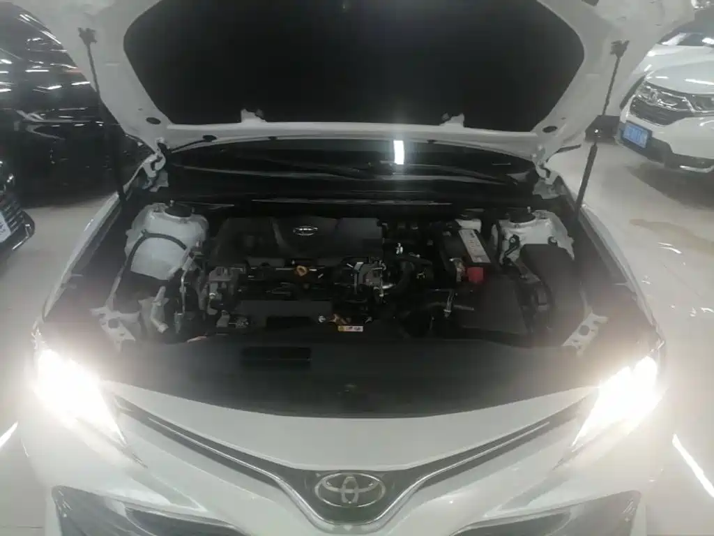 Toyota Camry 2021 — фото 20