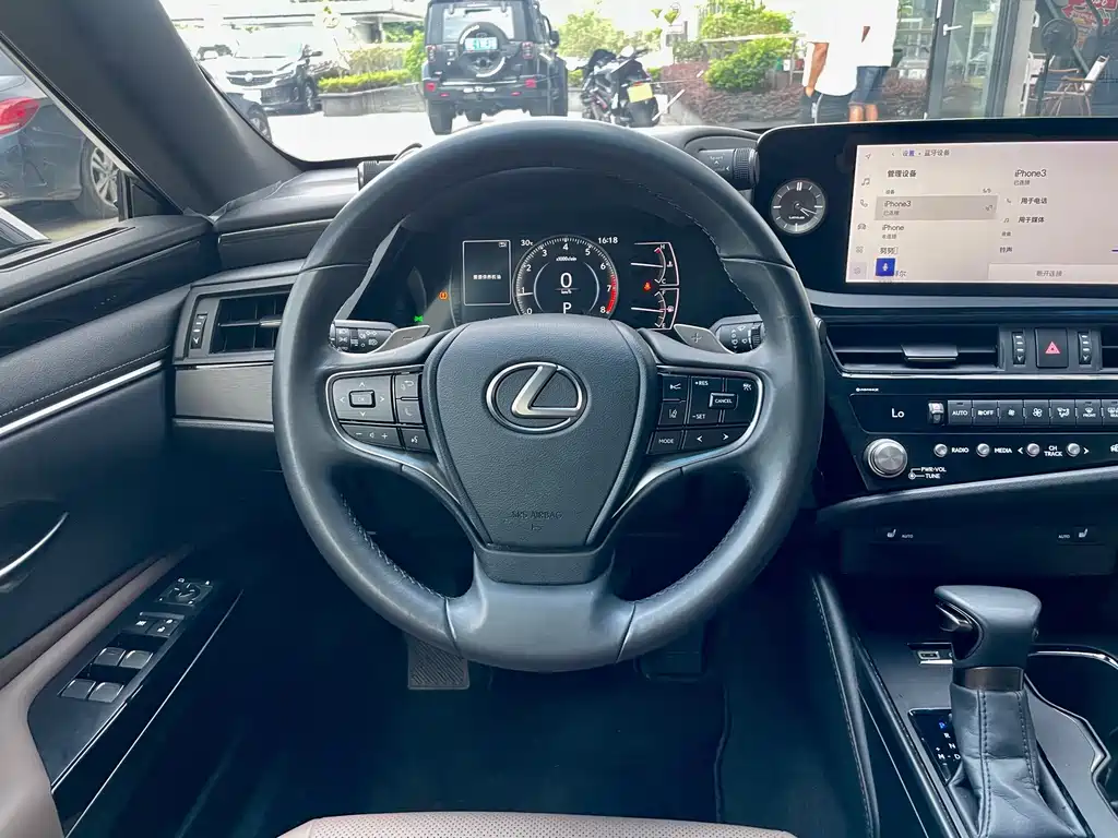 Lexus ES 2023 — фото 11