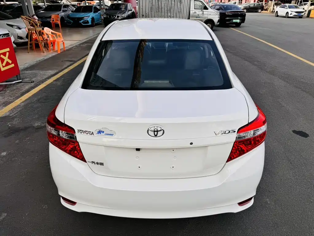 Toyota Vios 2016 — фото 9