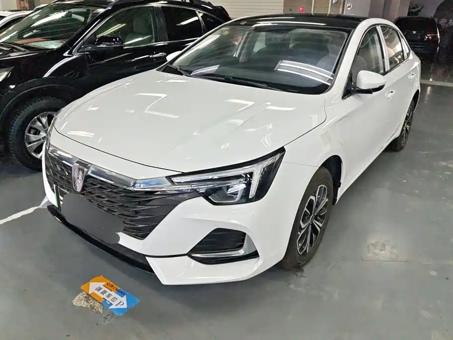 Roewe i6 MAX New Energy 2026 — фото 1