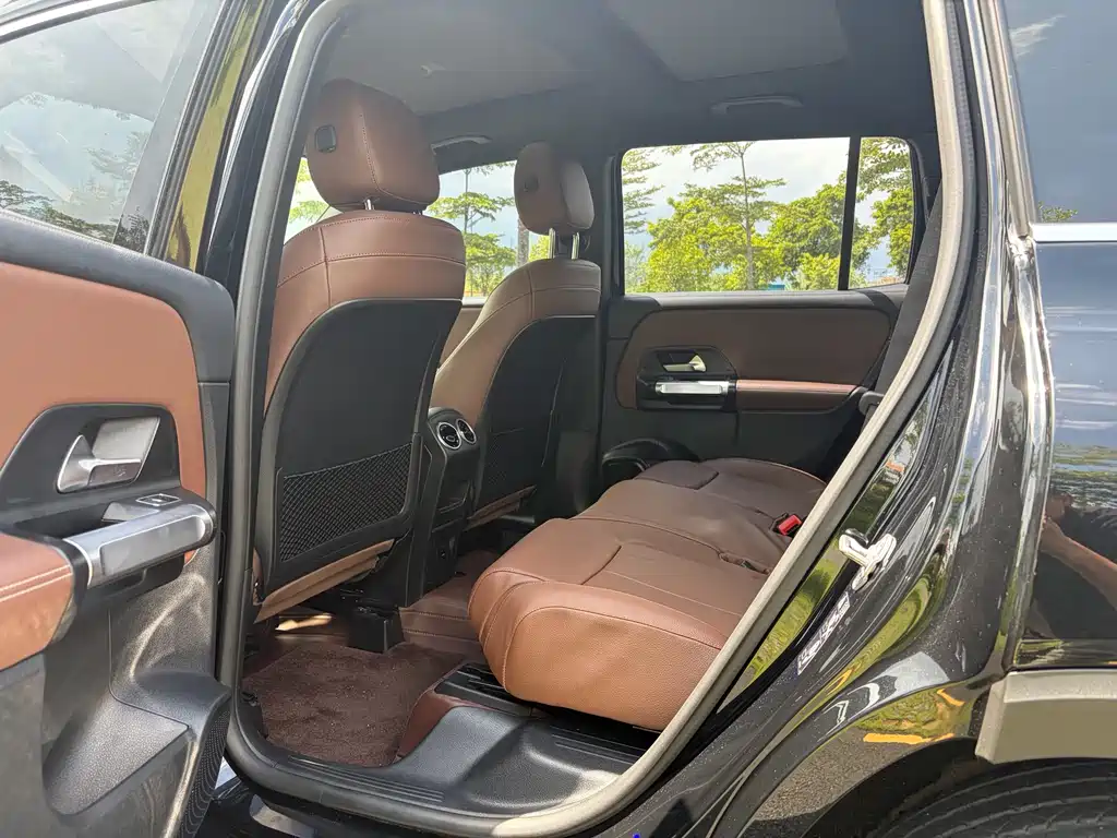 Mercedes-Benz GLB 2021