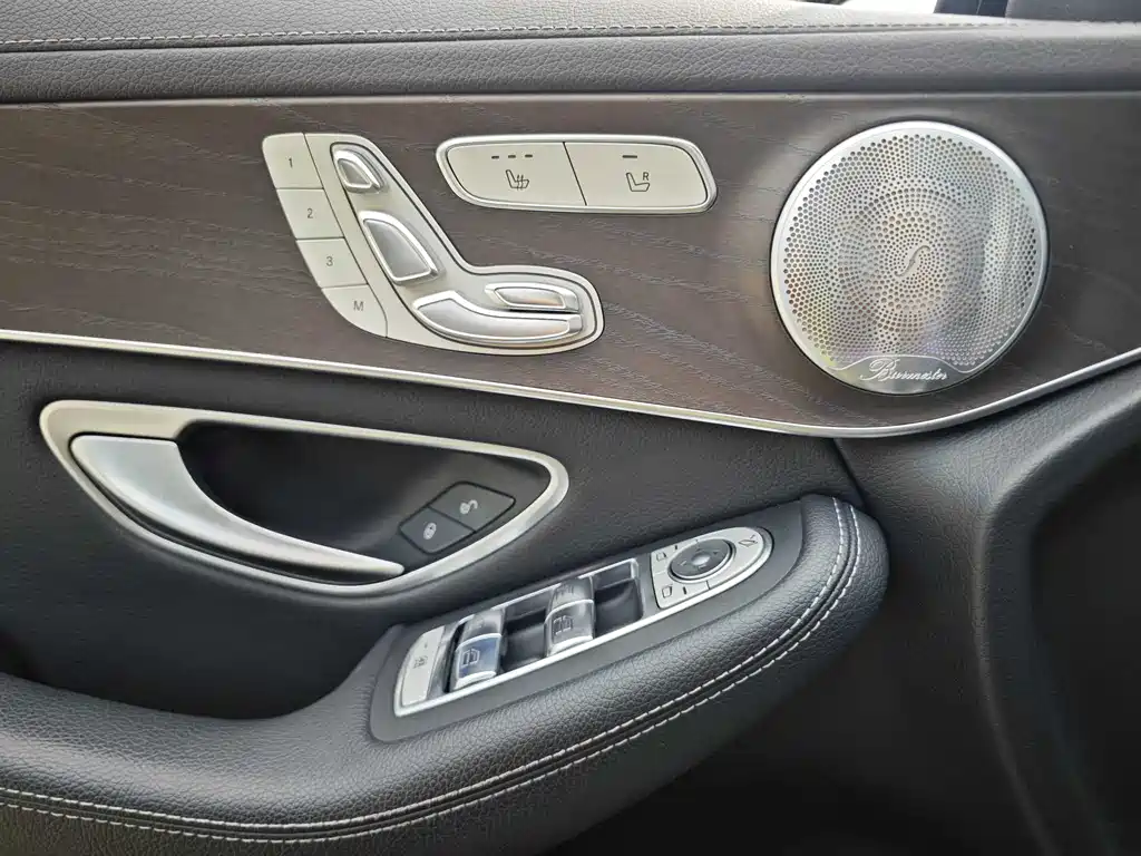 Mercedes-Benz GLC 2021 — фото 11