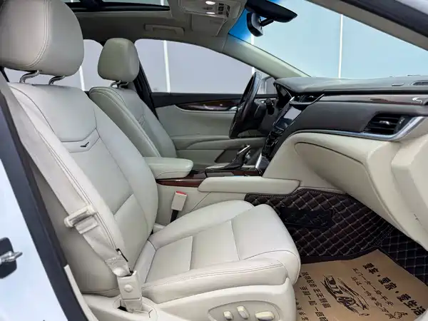 Cadillac XTS 2016