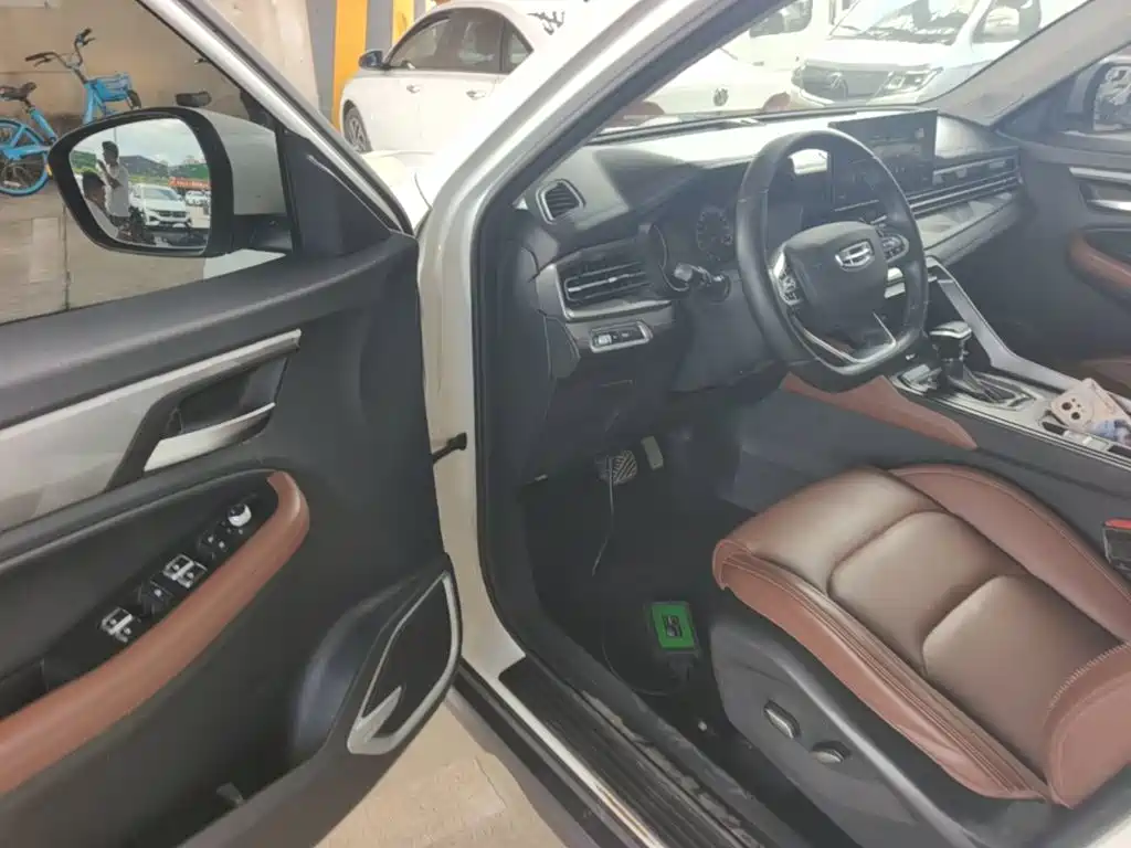 Geely Vision X6 2022 — фото 16