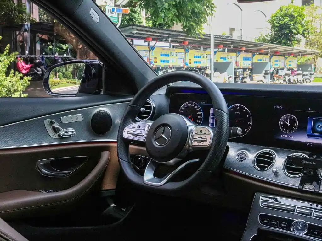 Mercedes-Benz E-Class 2019