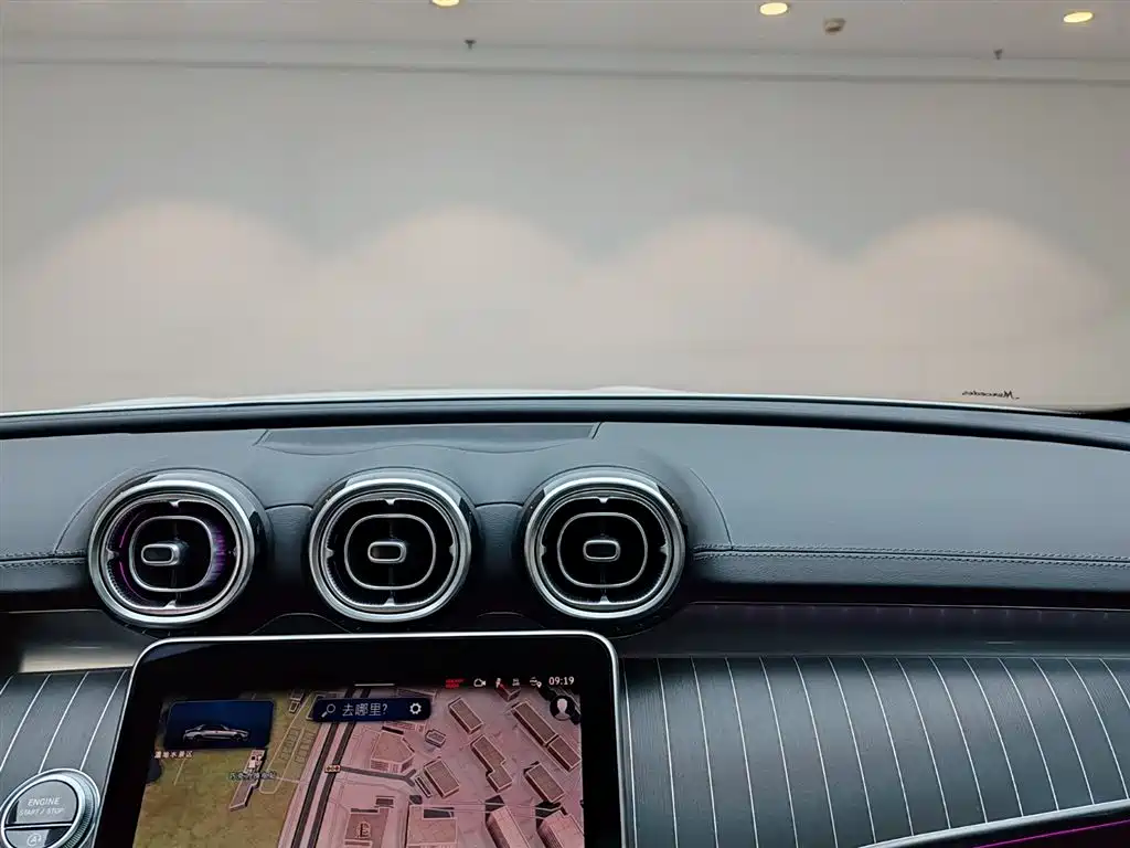 Mercedes-Benz C-Class 2024 — фото 15