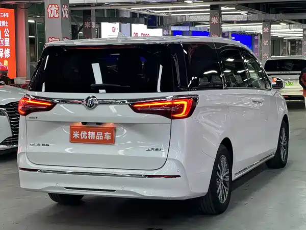 Buick GL8 2023