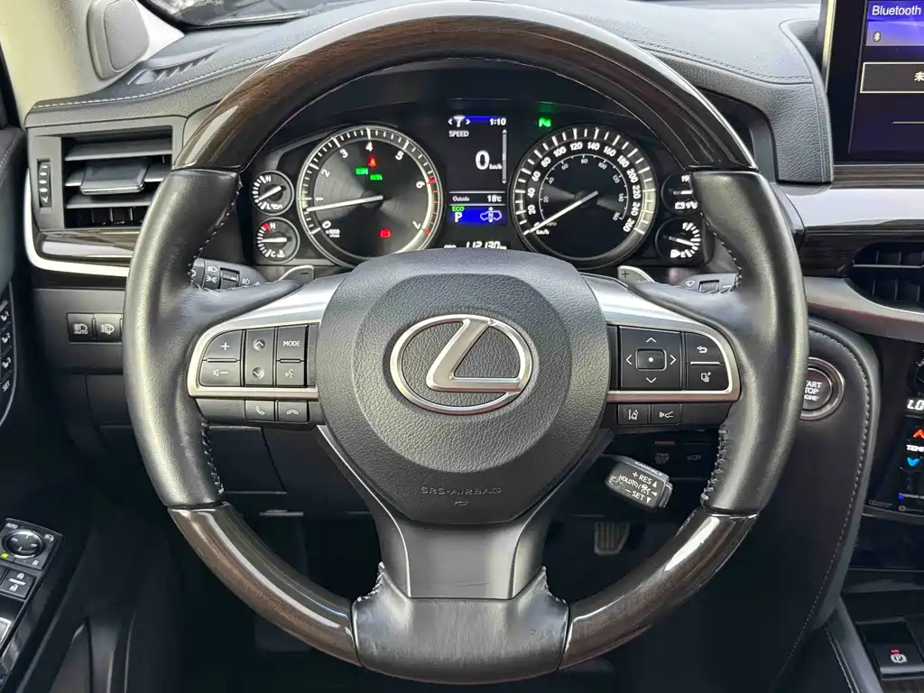 Lexus LX 2021 — фото 12