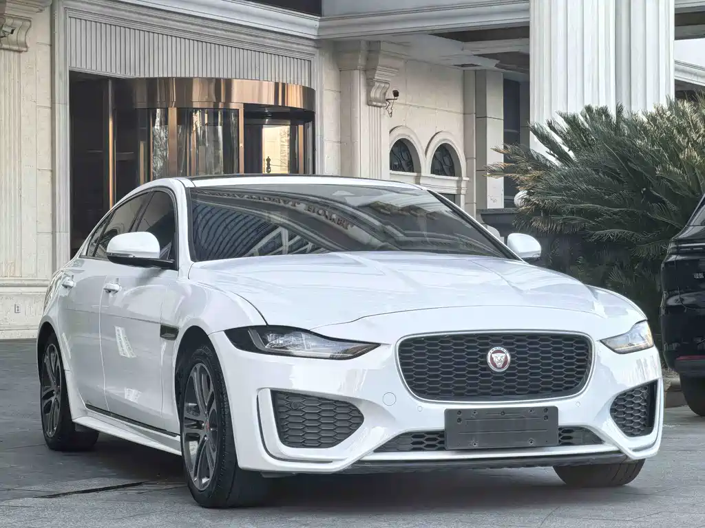 Jaguar XFL 2022 — фото 2