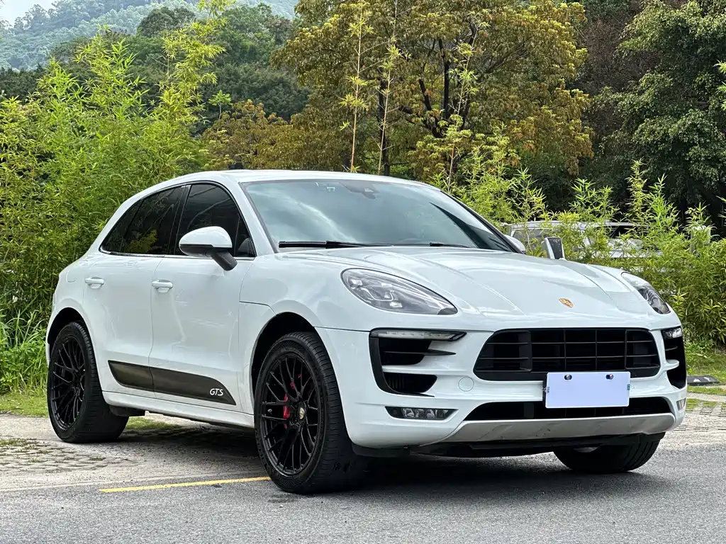 Porsche Macan 2017 — фото 3
