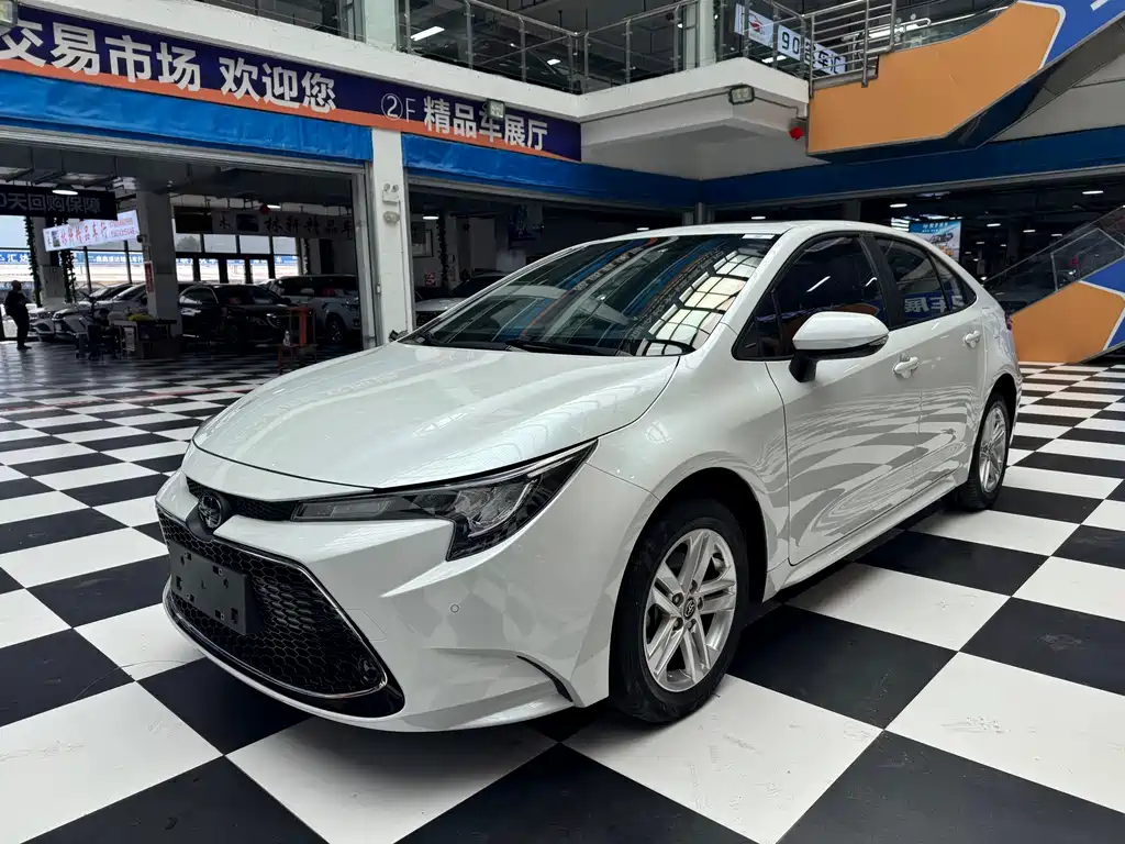 Toyota Levin 2022 — фото 1