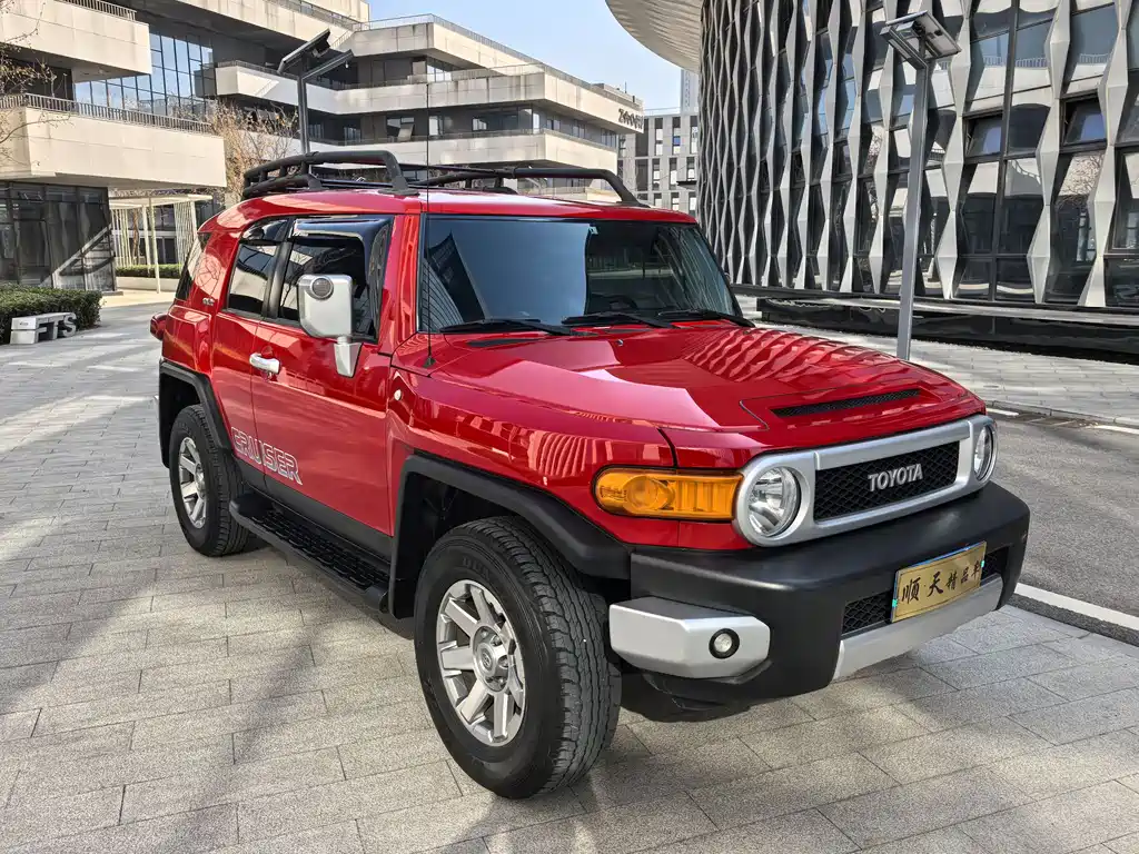 Toyota FJ Cruiser 2019 — фото 3
