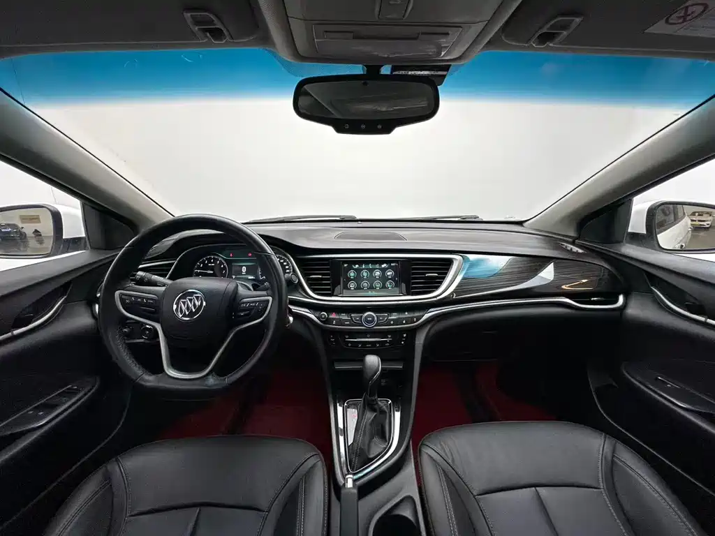 Buick Excelle 2019 — фото 4