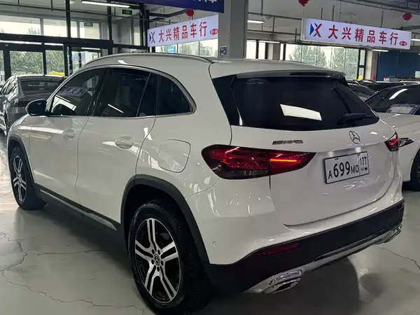 Mercedes-Benz GLA 2021