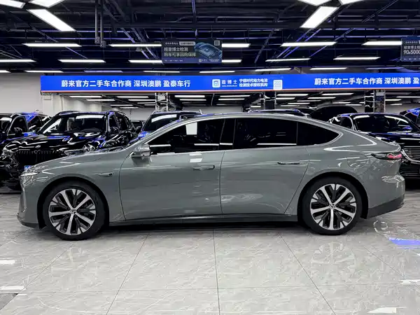NIO ET7 2022