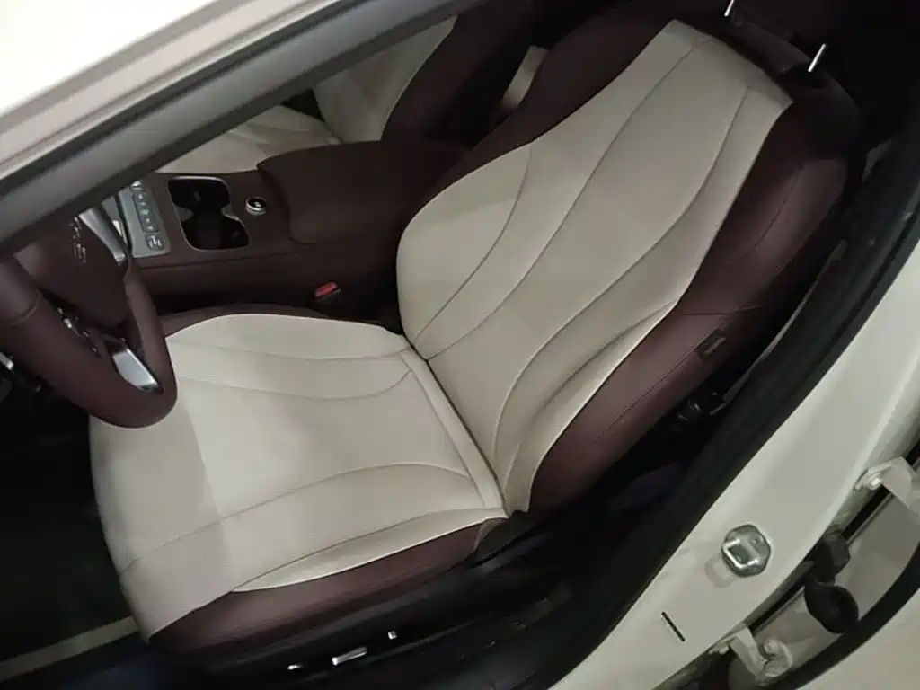 BYD Seal 07 DM-i 2025 — фото 15