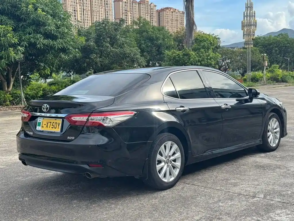 Toyota Camry 2019