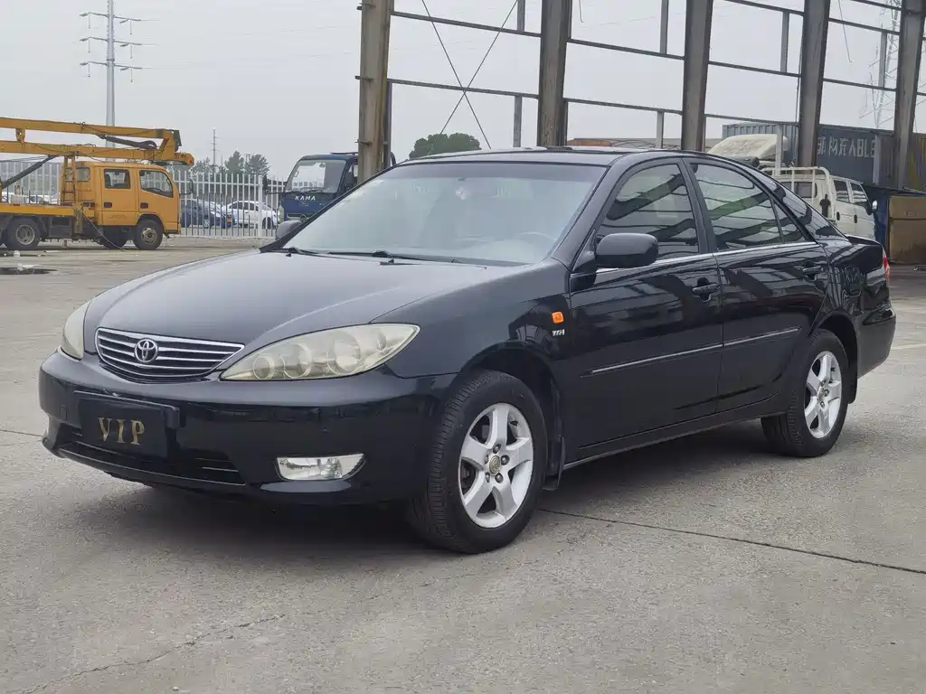 Toyota Camry 2005 — фото 13