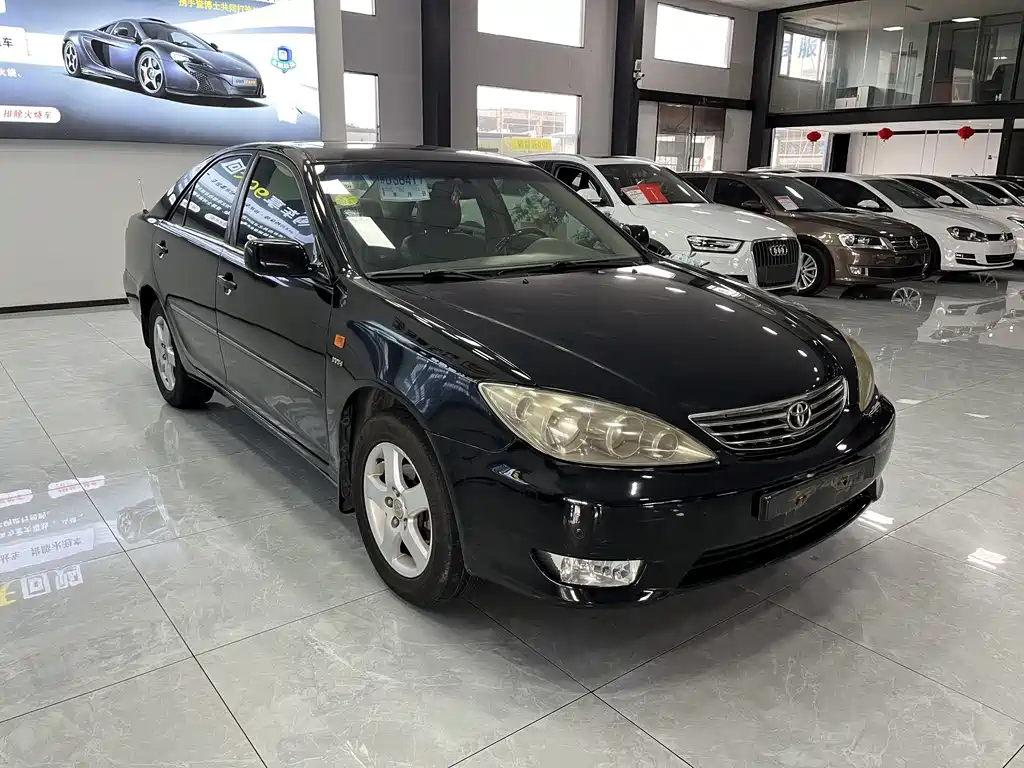 Toyota Camry 2005 — фото 3