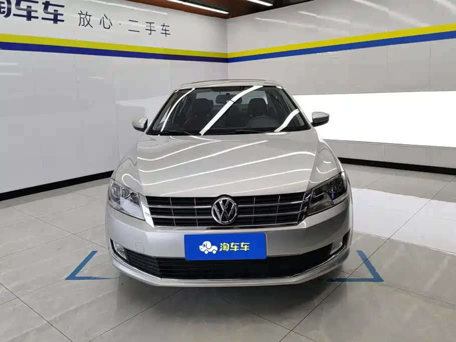 Volkswagen Lavida 2013