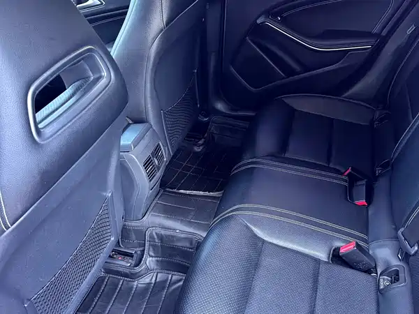 Mercedes-Benz GLA 2016
