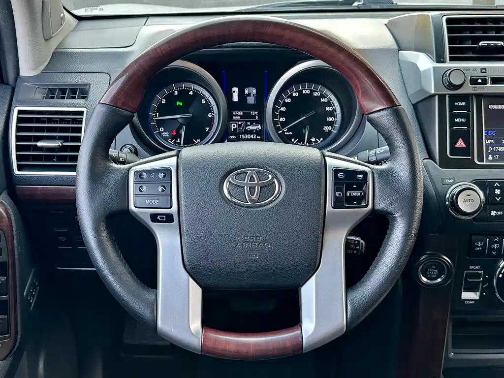Toyota Prado 2017 — фото 9