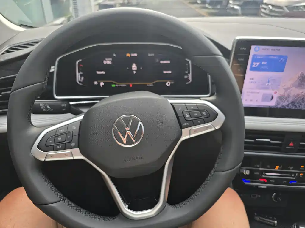Volkswagen Tiguan L 2025 — фото 18