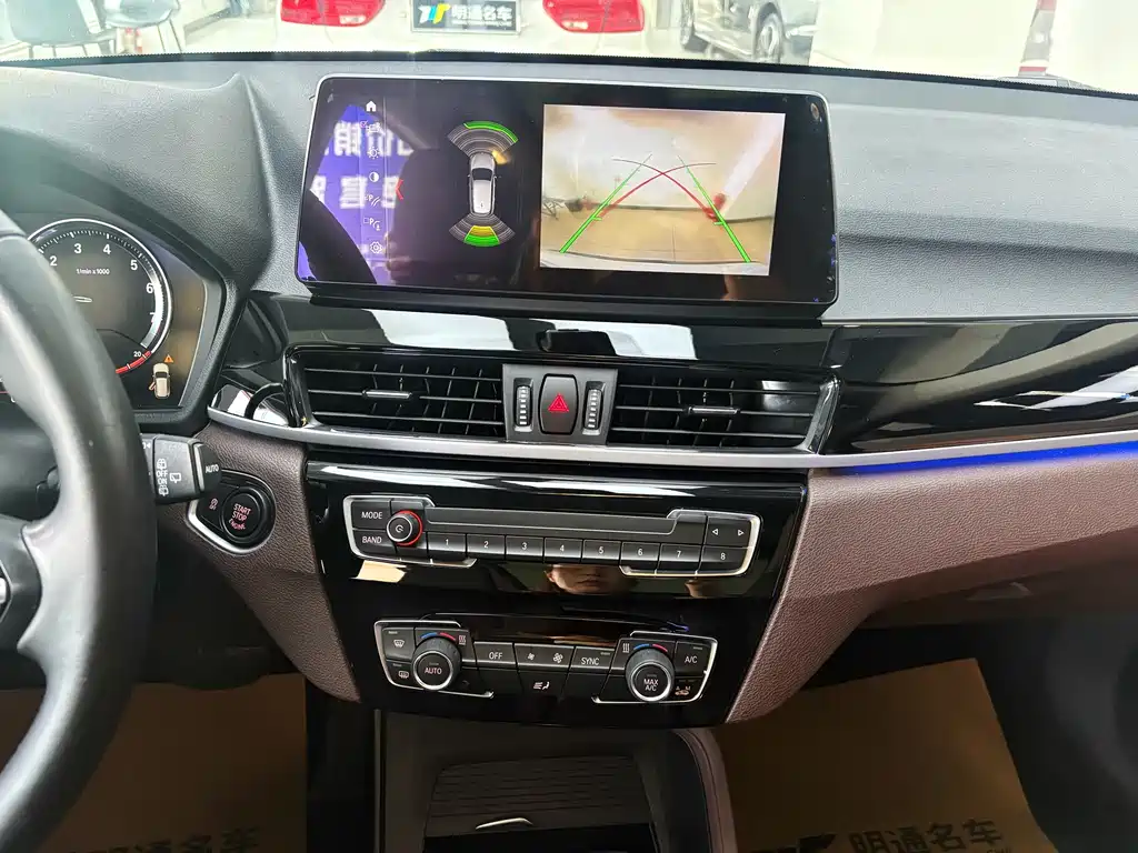 BMW X1 2022 — фото 12