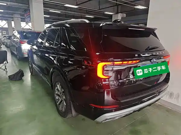 Ford Explorer 2024