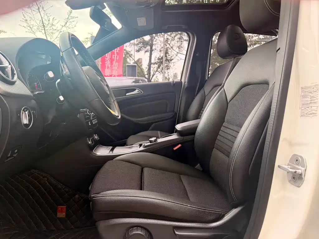 Mercedes-Benz B-Class 2016 — фото 15