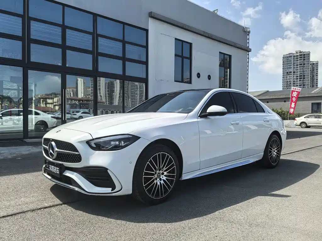 Mercedes-Benz C-Class 2024