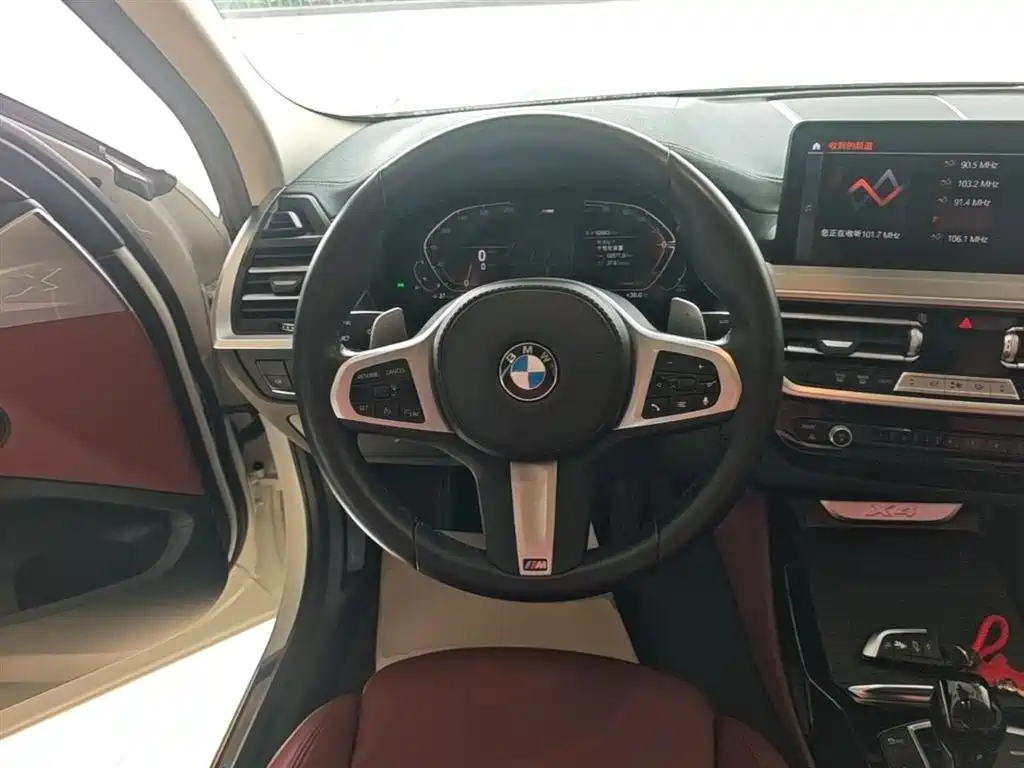 BMW X4 2024 — фото 11