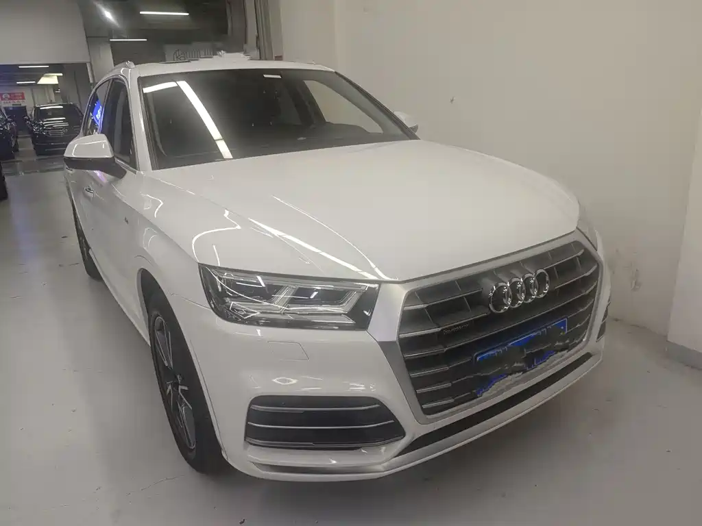 Audi Q5L 2020 — фото 3