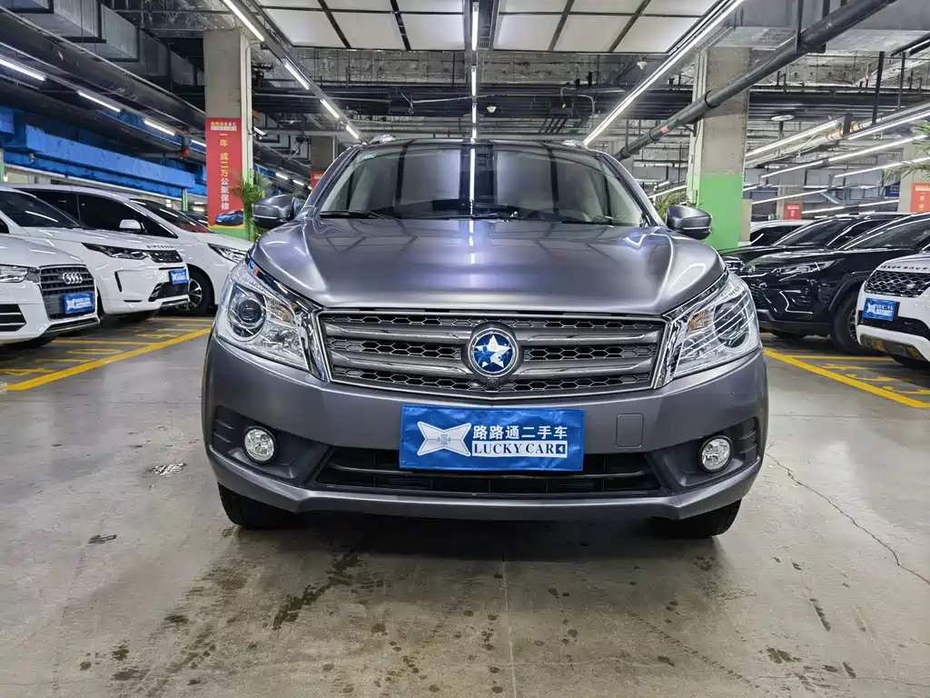 Venucia T70 2015