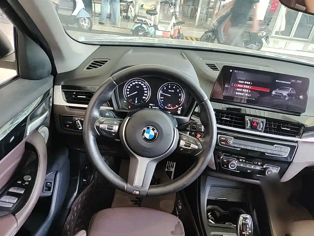 BMW X1 2021 — фото 11