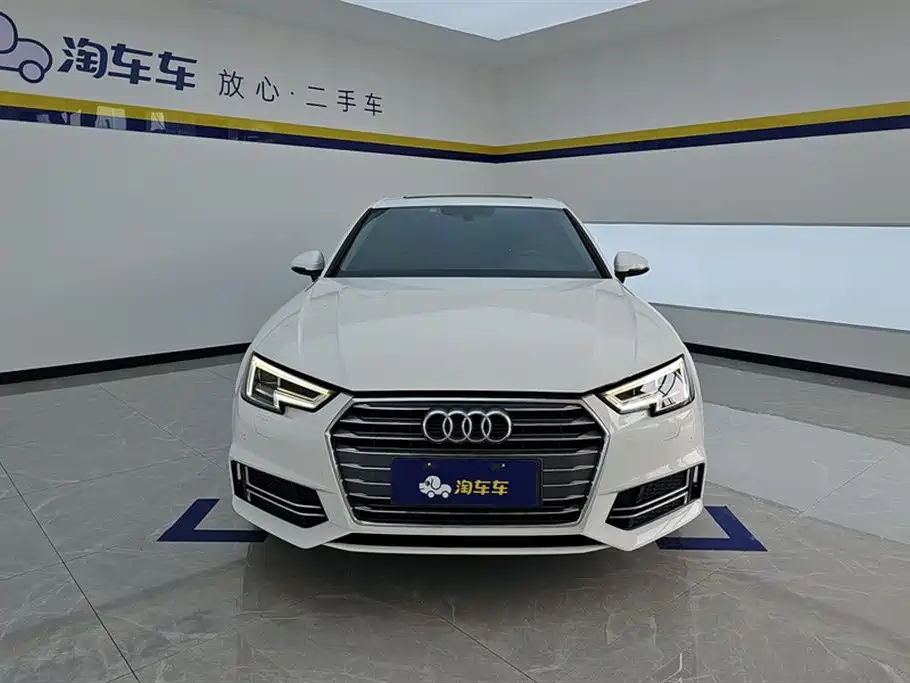 Audi A4L 2018 — фото 2