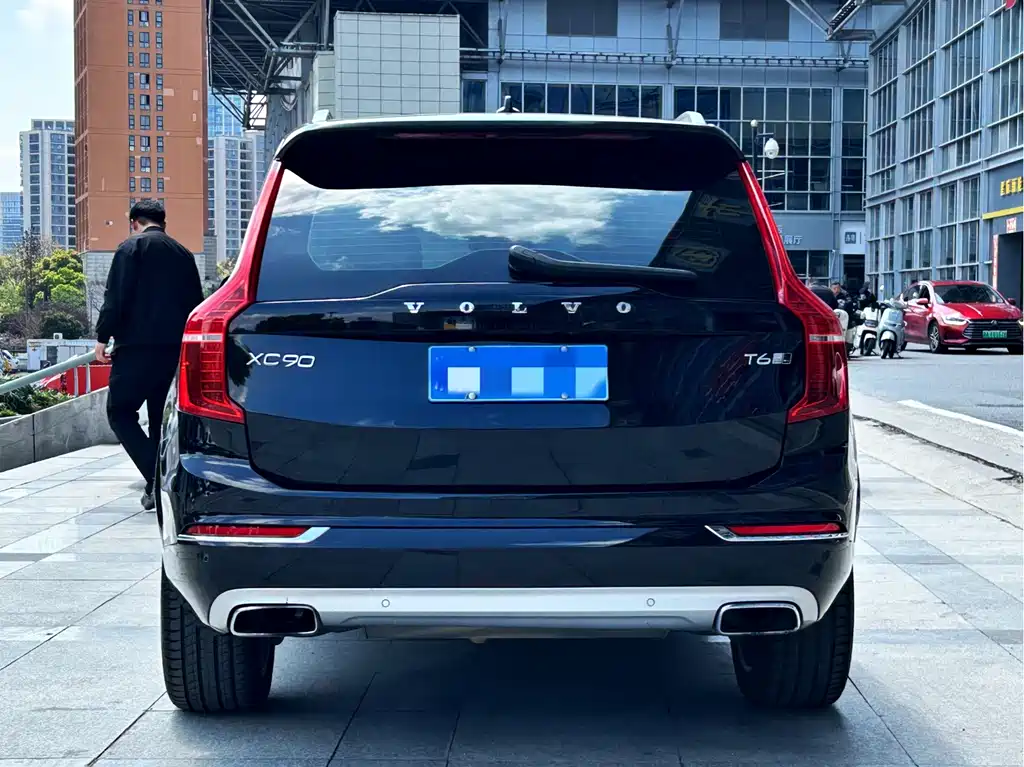 Volvo XC90 2019 — фото 4
