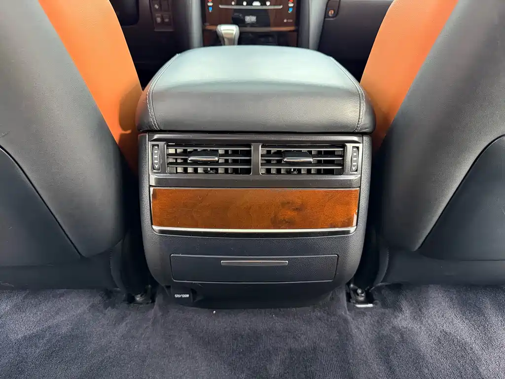 Lexus LX 2019 — фото 18