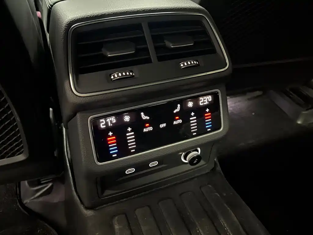 Audi A6L 2024 — фото 15