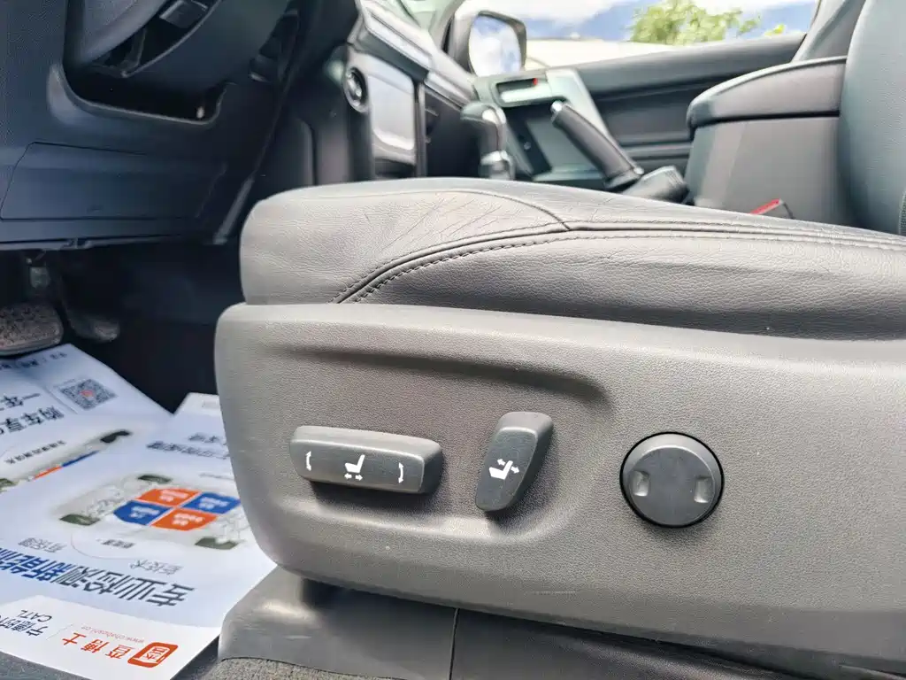 Toyota Prado 2019 — фото 23