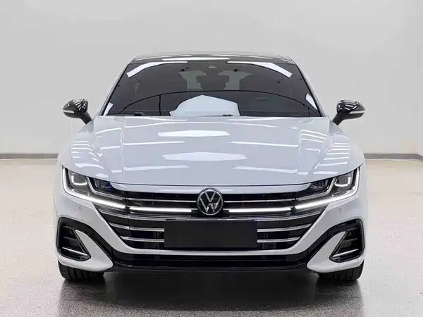 Volkswagen CC 2025