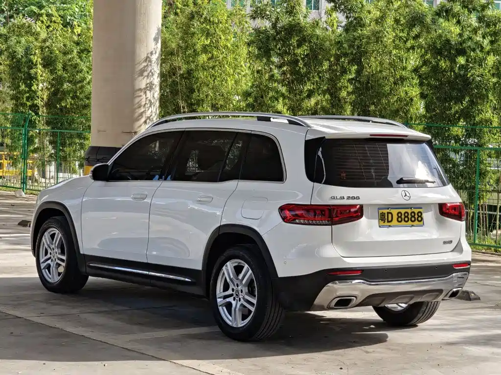 Mercedes-Benz GLB 2023 — фото 4