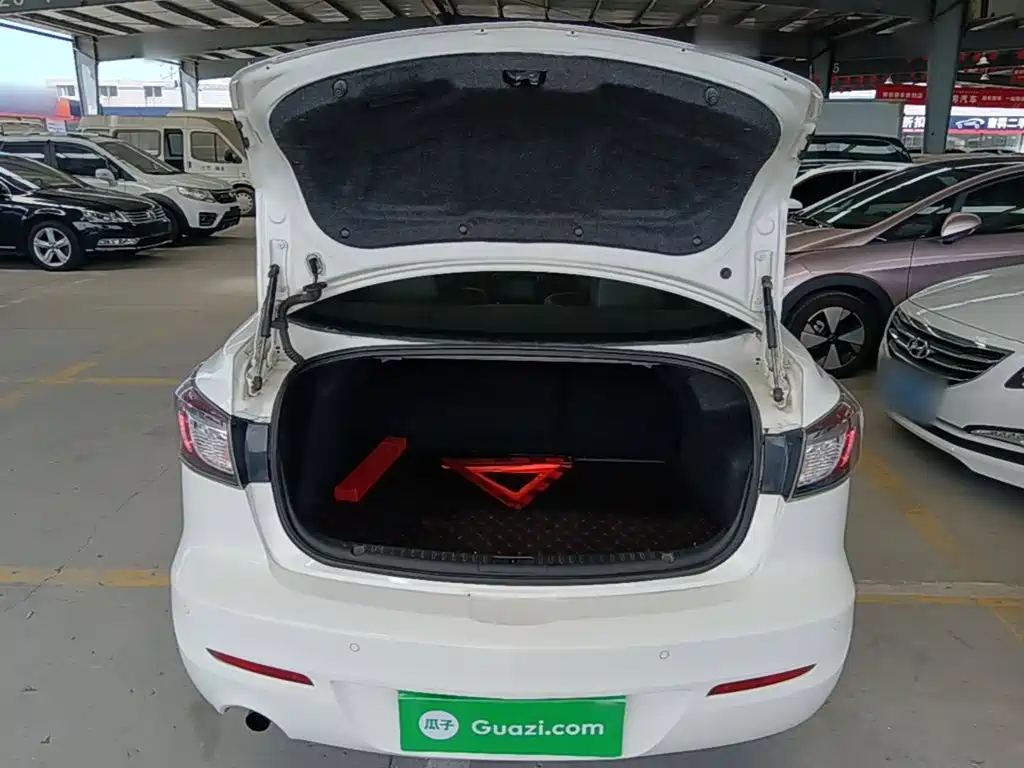 Mazda 3 Xingcheng 2015 — фото 19