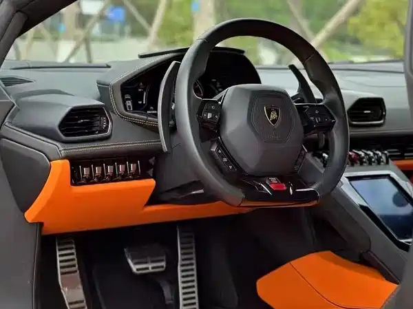 Lamborghini Huracan 2020