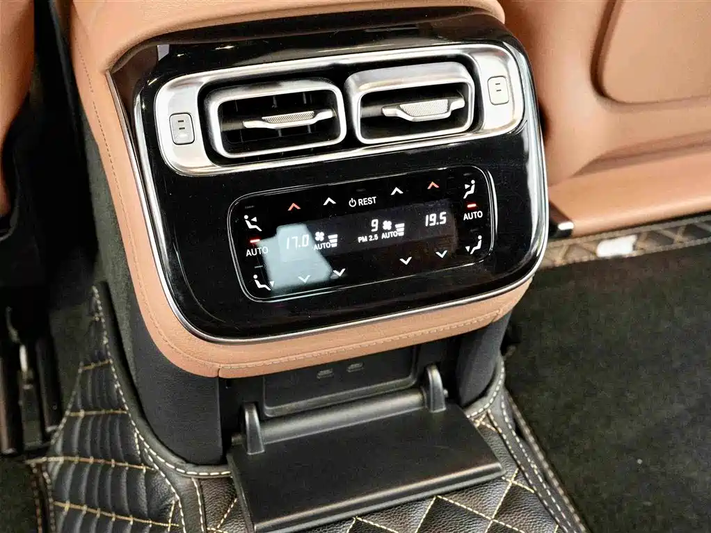 Mercedes-Benz S-Class 2023 — фото 18