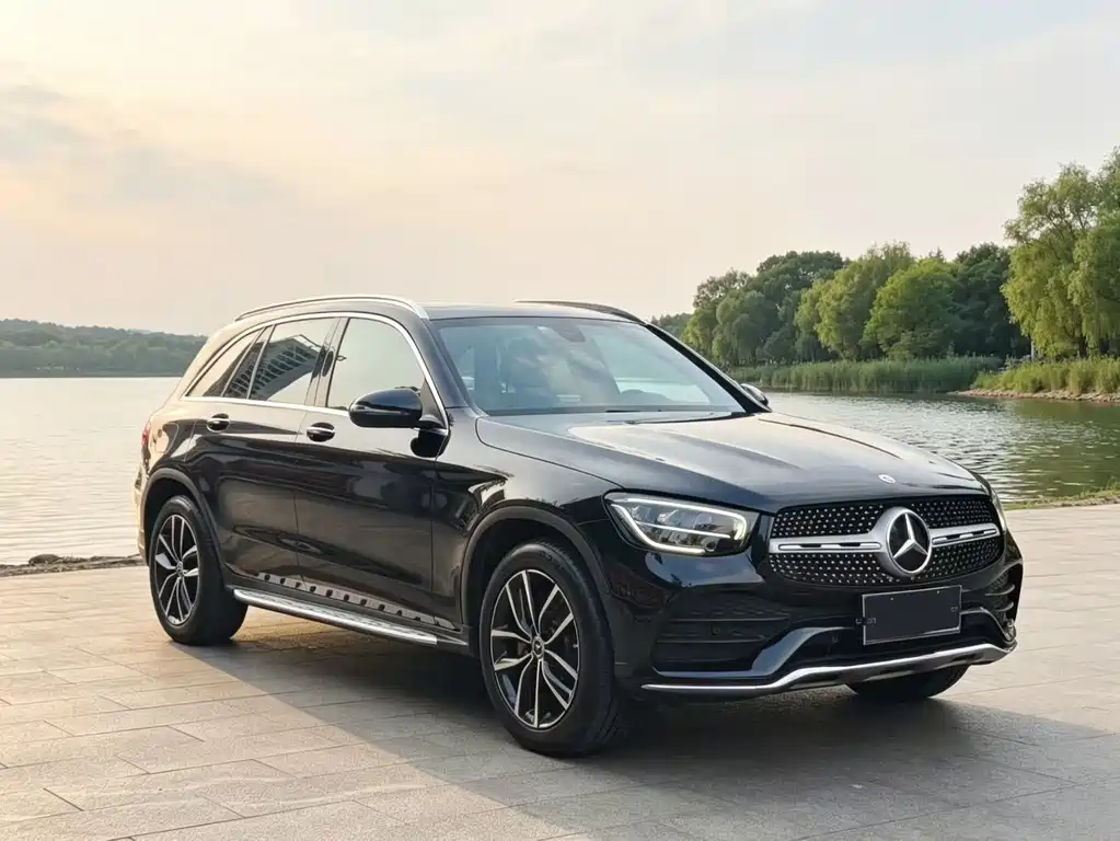 Mercedes-Benz GLC 2021 — фото 1