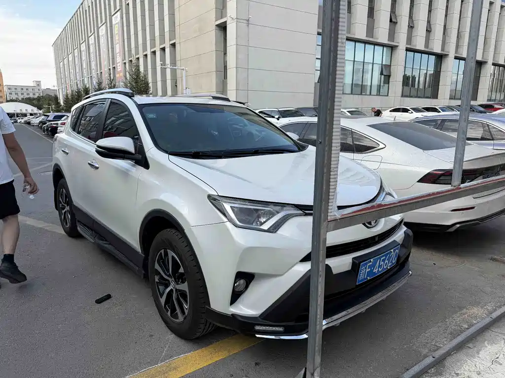 Toyota RAV4 2019