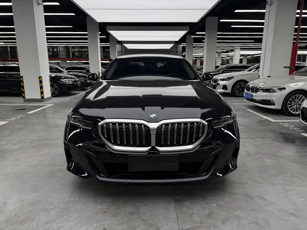 BMW 5 Series 2026