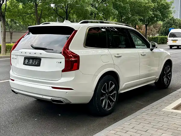 Volvo XC90 2016