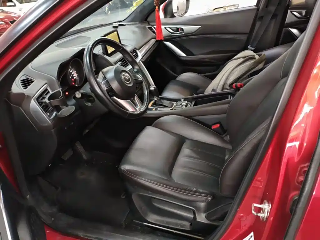 Mazda CX-4 2016 — фото 15